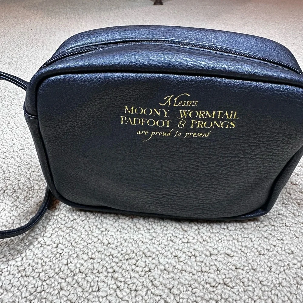 Harry Potter‎ Faux Leather Black Crossbody Bag with Yellow Marauder's Map Design